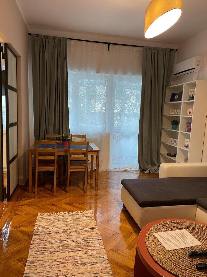 Interbellic Flat Apartment บูคาเรสต์ ภายนอก รูปภาพ