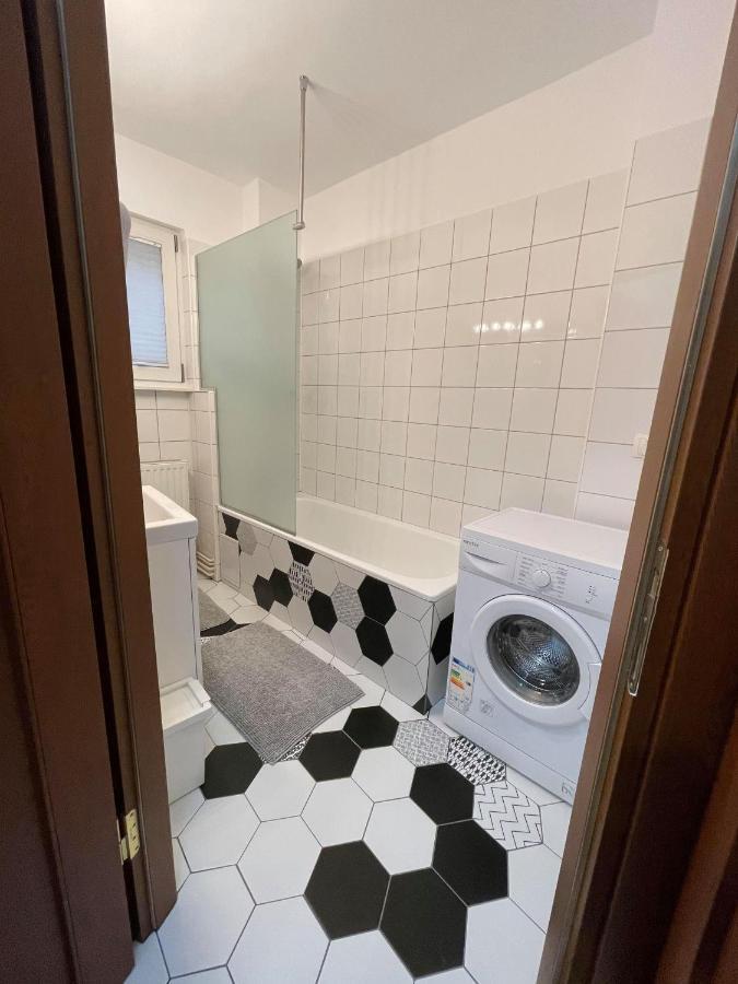 Interbellic Flat Apartment บูคาเรสต์ ภายนอก รูปภาพ