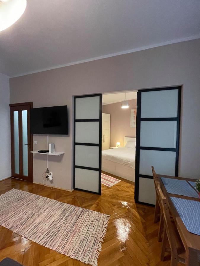 Interbellic Flat Apartment บูคาเรสต์ ภายนอก รูปภาพ